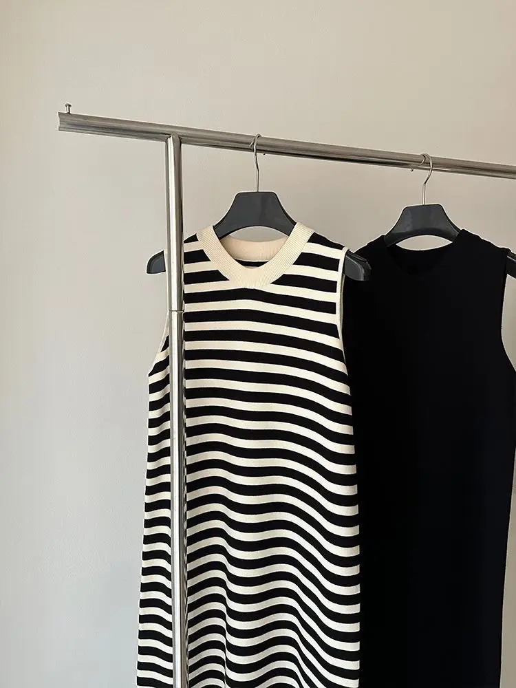 striped knitted sleeveless vest dress for women in summer, loose and slimming, high waist,  straight tube skirt, retro